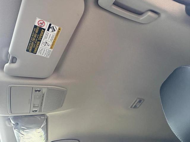 Photo of 2026 Deep Blue Pearl Nissan Kicks