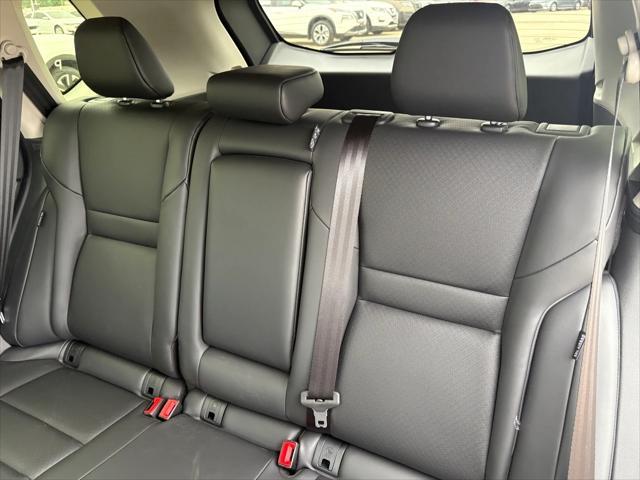 Photo of 2025 KH3 Super Blac Nissan Rogue