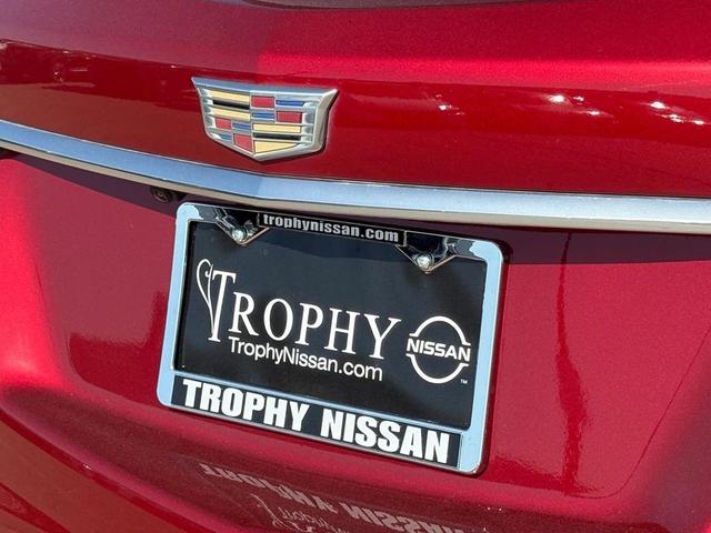 Photo of 2019 Red Horizon Tintcoat Cadillac XT5