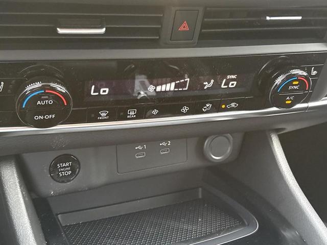Photo of 2026 Super Black Nissan Rogue