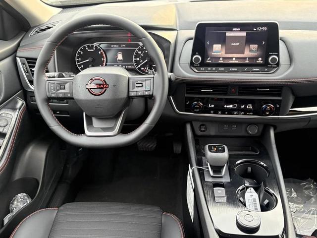 Photo of 2026 Super Black Nissan Rogue