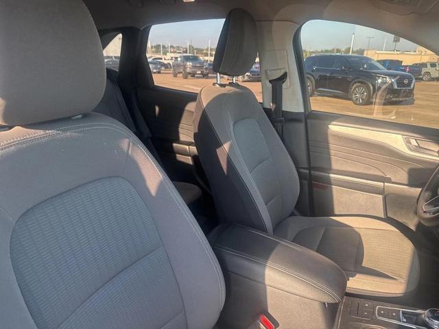 Photo of 2021 Agate Black Metallic Ford Escape