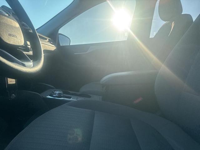 Photo of 2021 Agate Black Metallic Ford Escape