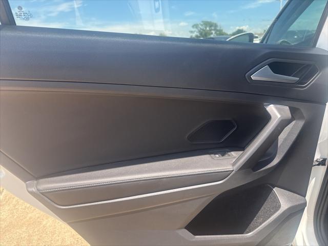 Photo of 2022 Pure White Volkswagen Tiguan