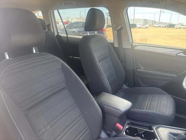 Photo of 2022 Pure White Volkswagen Tiguan