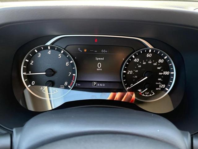 Photo of 2025 Glacier White Nissan Frontier