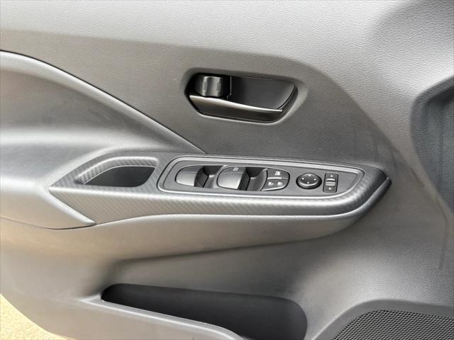 Photo of 2025 QM1 Fresh Powd Nissan Versa