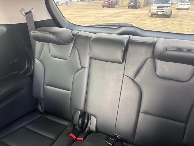 Photo of 2023 Red Metallic Kia Telluride
