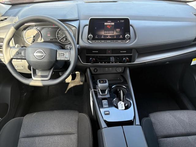 Photo of 2025 NBL Scarlet EM Nissan Rogue