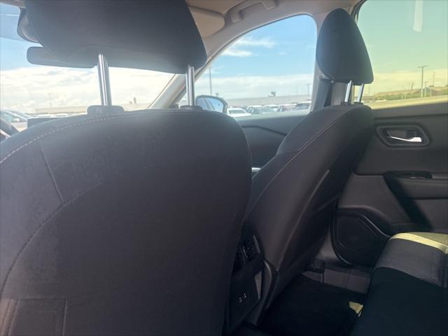 Photo of 2024 Brilliant Silver Metallic Nissan Rogue