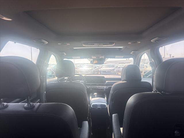 Photo of 2024 Ebony Black Kia Telluride