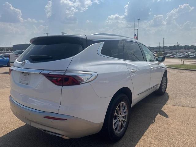 Photo of 2023 White Frost Tricoat Buick Enclave