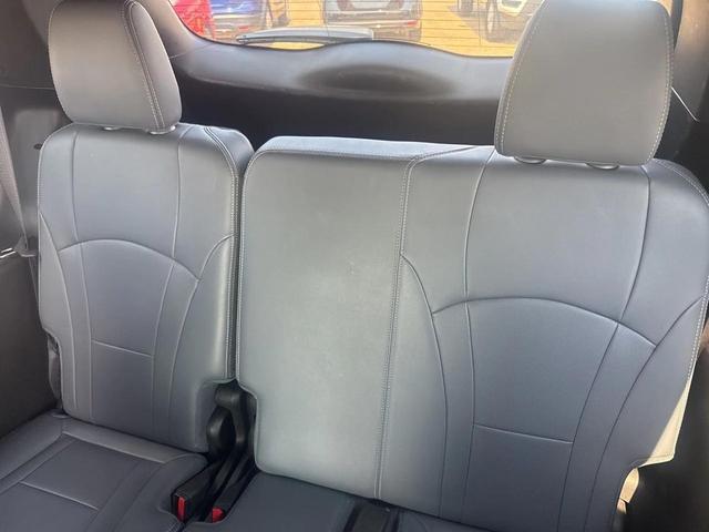 Photo of 2023 White Frost Tricoat Buick Enclave