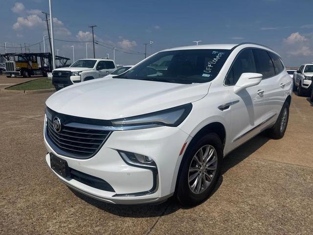 Photo of 2023 White Frost Tricoat Buick Enclave