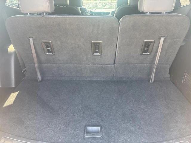 Photo of 2023 White Frost Tricoat Buick Enclave