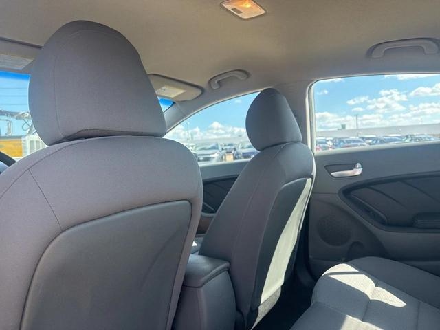 Photo of 2017 Silky Silver Kia Forte