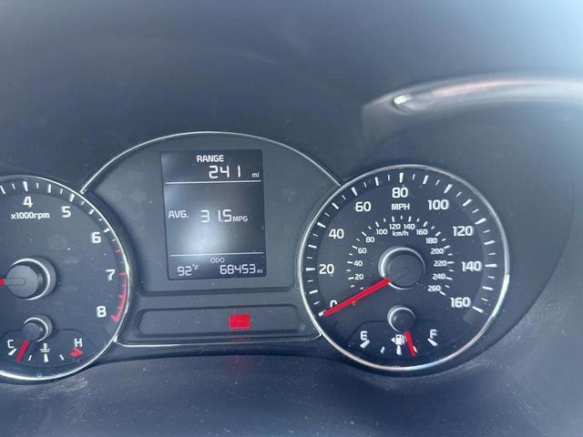 Photo of 2017 Silky Silver Kia Forte