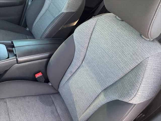 Photo of 2022 Super Black Nissan Rogue
