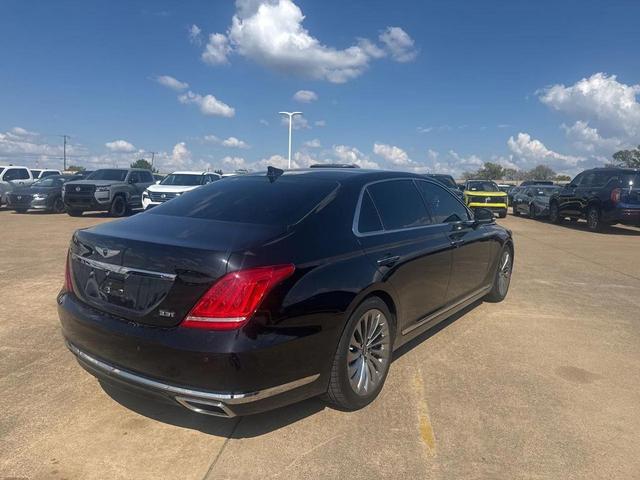 Photo of 2018 Victoria Black Genesis G90