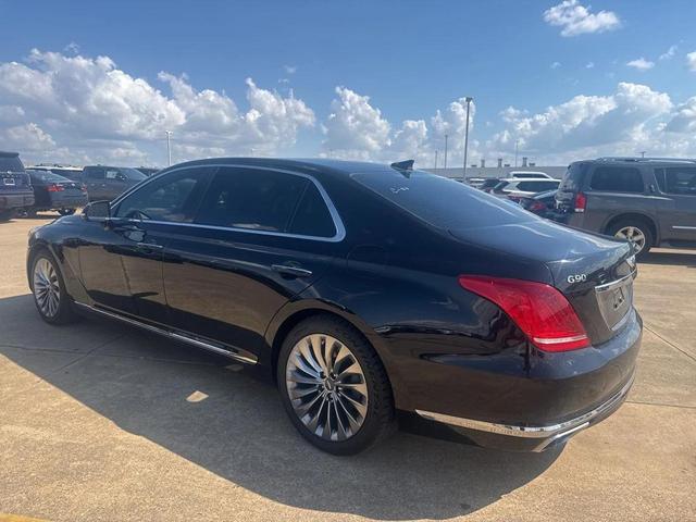 Photo of 2018 Victoria Black Genesis G90
