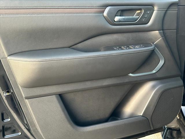 Photo of 2025 KH3 Super Blac Nissan Armada