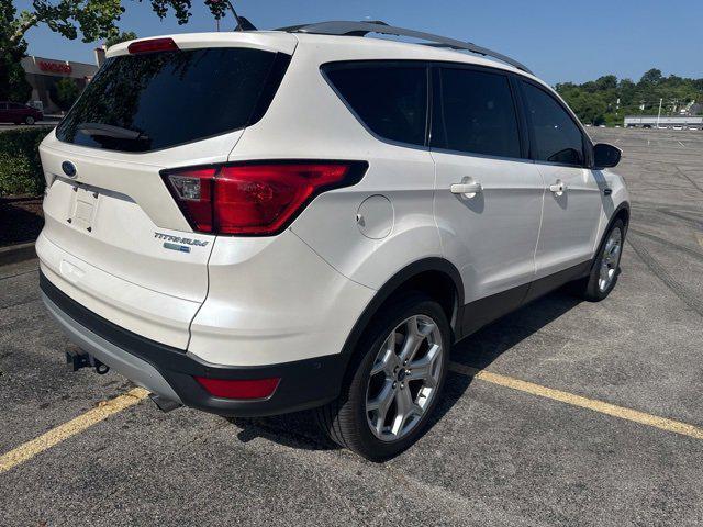 Photo of 2019 White Platinum Ford Escape