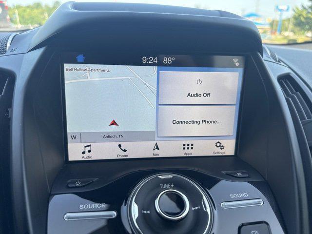 Photo of 2019 White Platinum Ford Escape