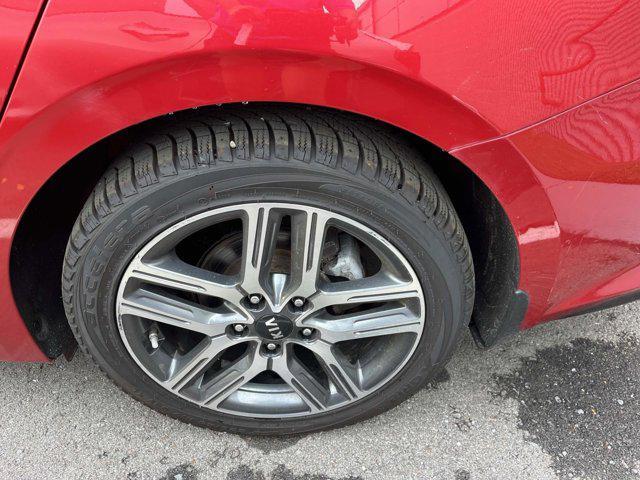 Photo of 2019 Currant Red Kia Forte
