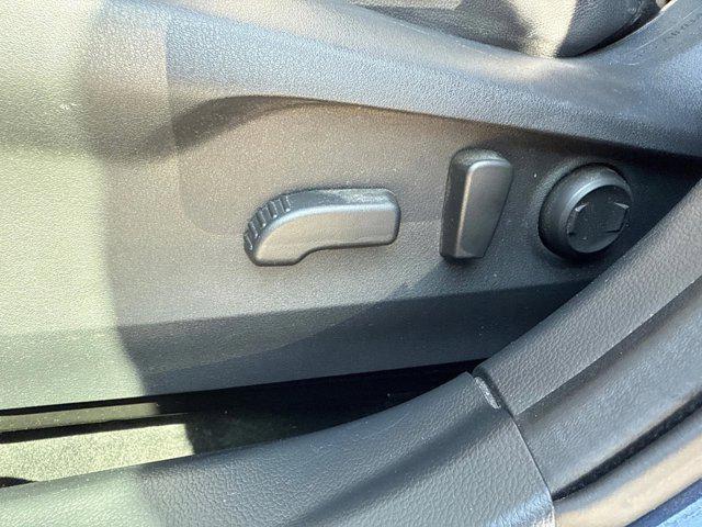 Photo of 2022 Abyss Blue Pearl Subaru Outback