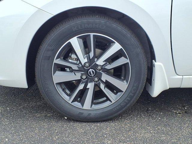 Photo of 2025 Aspen White Nissan Versa