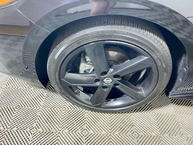 Photo of 2022 Super Black Nissan Sentra