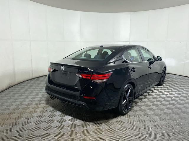 Photo of 2022 Super Black Nissan Sentra