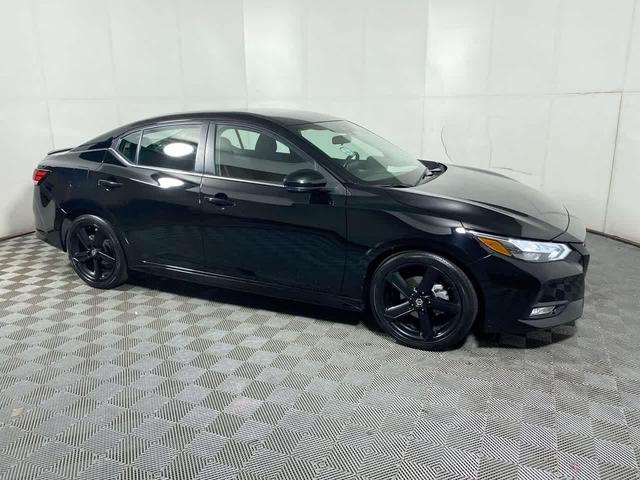 Photo of 2022 Super Black Nissan Sentra