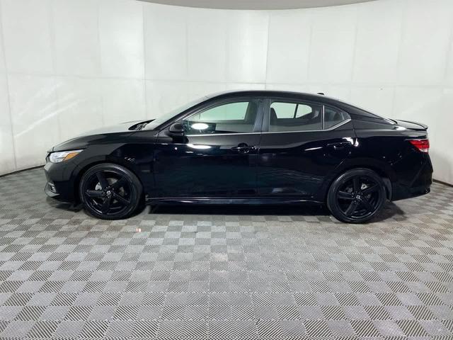 Photo of 2022 Super Black Nissan Sentra