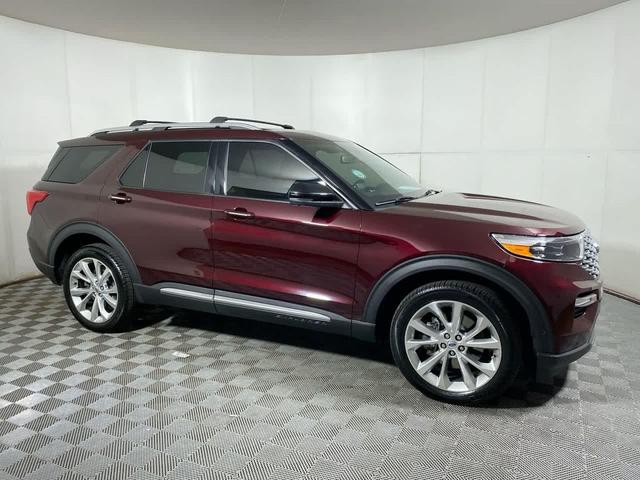 Photo of 2022 BURGUNDY VELVET MET TINT CC Ford Explorer