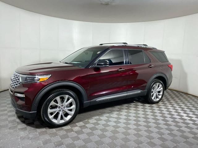 Photo of 2022 BURGUNDY VELVET MET TINT CC Ford Explorer