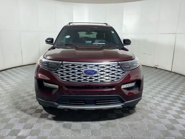 Photo of 2022 BURGUNDY VELVET MET TINT CC Ford Explorer
