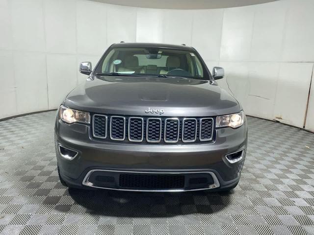 Photo of 2019 Granite Crystal Metallic Clearcoat Jeep Grand Cherokee