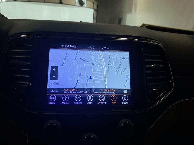 Photo of 2019 Granite Crystal Metallic Clearcoat Jeep Grand Cherokee