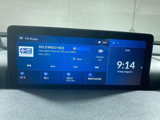 Photo of 2023 Platinum White Pearl Acura TLX