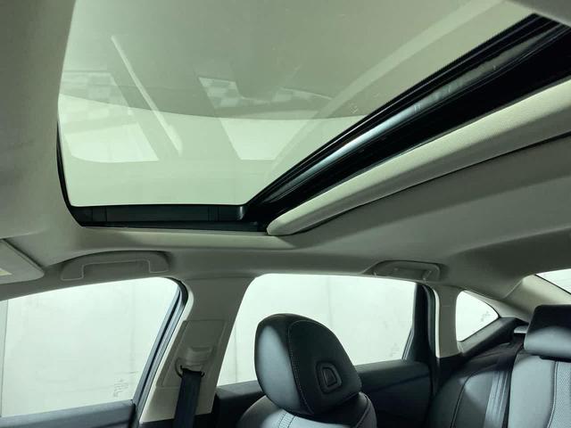 Photo of 2025 Majestic Black Pearl Acura TLX