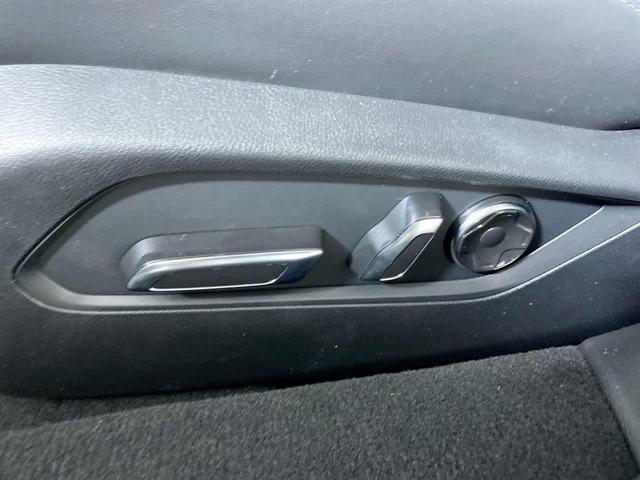 Photo of 2025 Majestic Black Pearl Acura TLX