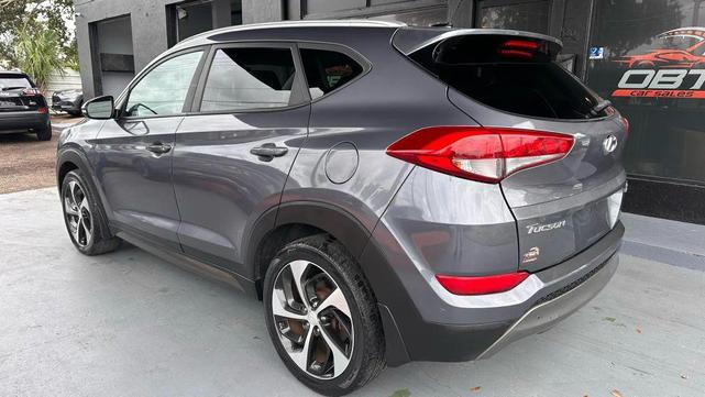 Photo of 2016 Coliseum Grey Hyundai TUCSON