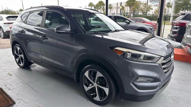 Photo of 2016 Coliseum Grey Hyundai TUCSON