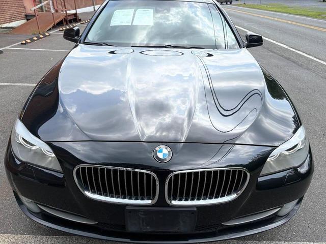 Photo of 2011 Black BMW 535
