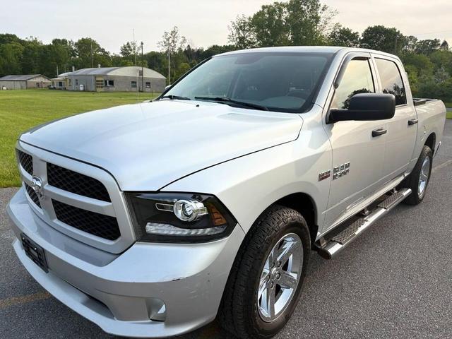 Photo of 2015 Bright Silver Metallic Clearcoat RAM 1500