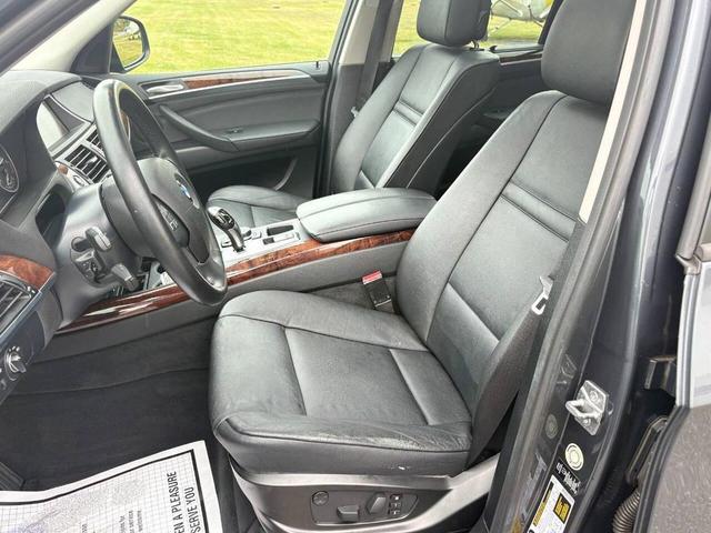 Photo of 2012 Gray BMW X5