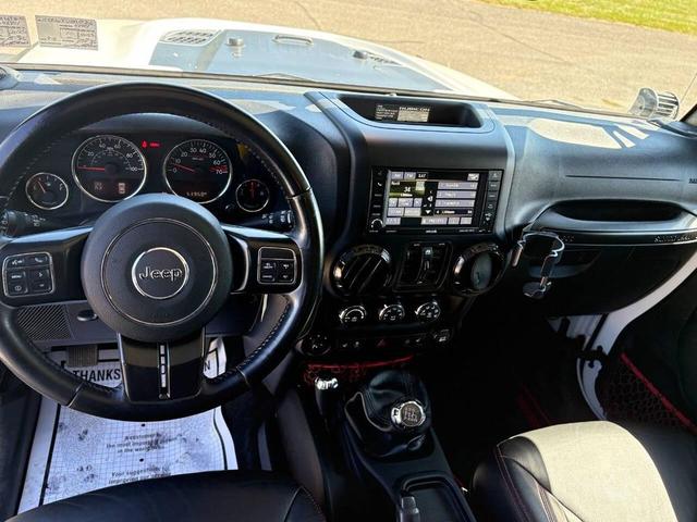 Photo of 2017 Bright White Clearcoat Jeep Wrangler Unlimited