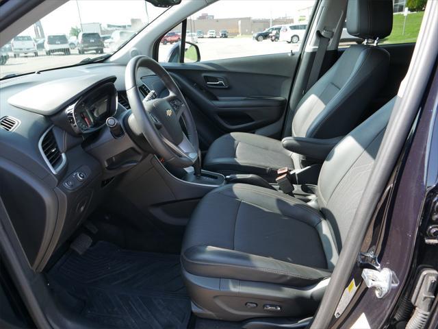 Photo of 2022 Midnight Blue Metallic Chevrolet Trax