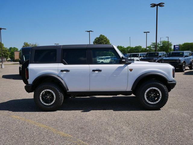 Photo of 2024 Oxford White Ford Bronco